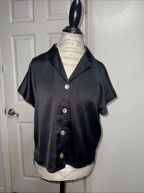 Womens blouse.🖤